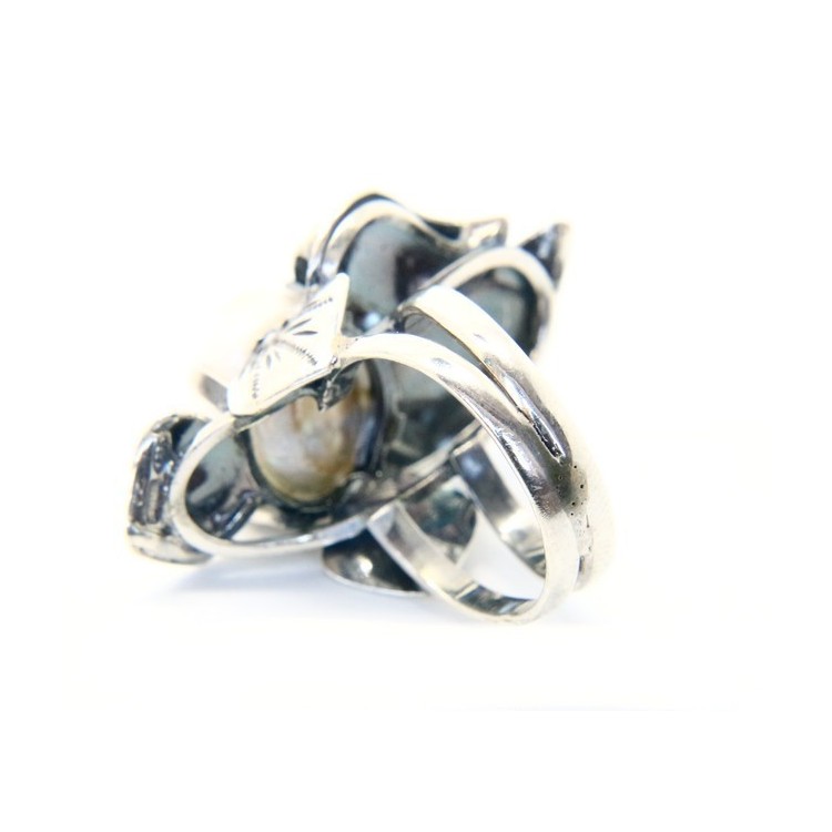 NLB|Silver 925: Hand-made woman's ring with leaves and baroque pearl size 16