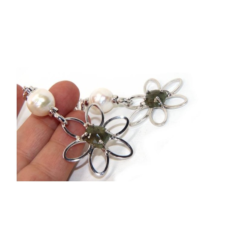 NLB|Earrings in 925 sterling silver natural corundum root emerald baroque pearl flower