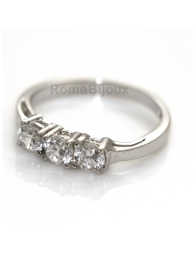 925 Rhodium: Trilogy with brilliant cut cubic zirconia 0.4 925 Rhodium: Trilogy with brilliant cut cubic zirconia 0.4