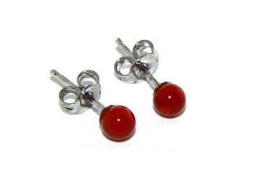 NLB|Earrings in 925 silver with red coral ball 4mm