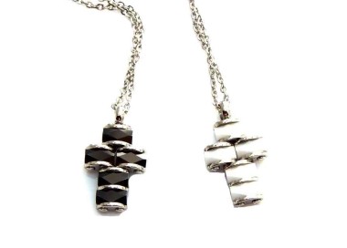 NLB|collana acciaio ciondolo croce ceramica bianco nero marca nalbori