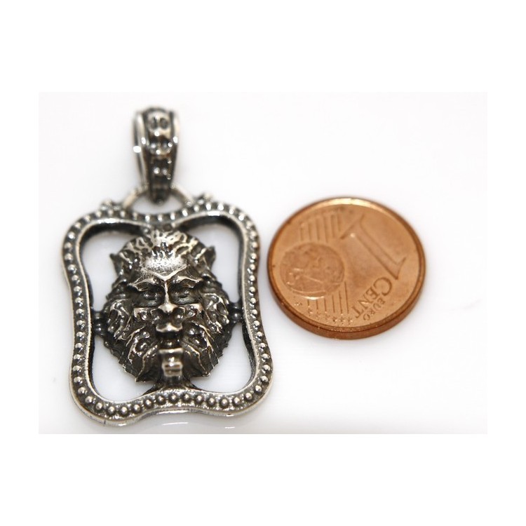NLB|Silver Pendant 925: for man. Lion burnished medium frame with lace and handmade