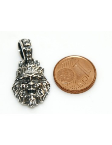 Silver Pendant 925: for man. Lion burnished medium frame with lace and handmade