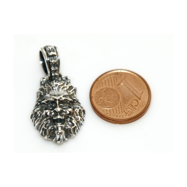 NLB|Silver Pendant 925: for man. Lion burnished medium frame with lace and handmade