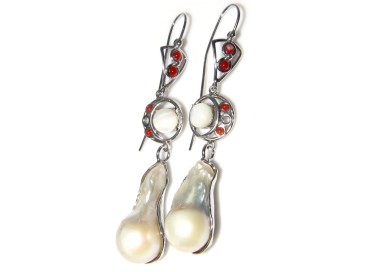 NLB|Earrings Silver 925 with baroque pearl, mother of pearl and red coral